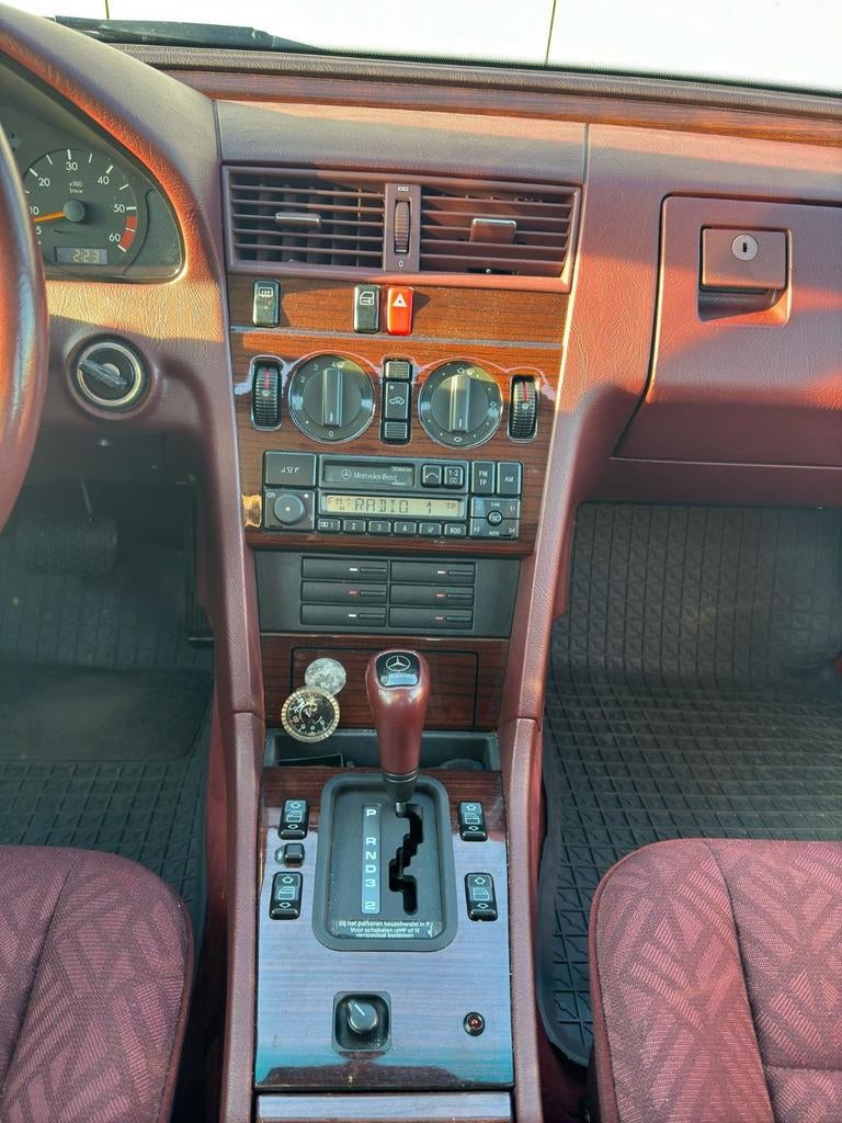 Mercedes C 220 diesel OLDTIMER - BJ:1994 -AUTOMAAT -67.000KM, foto 11