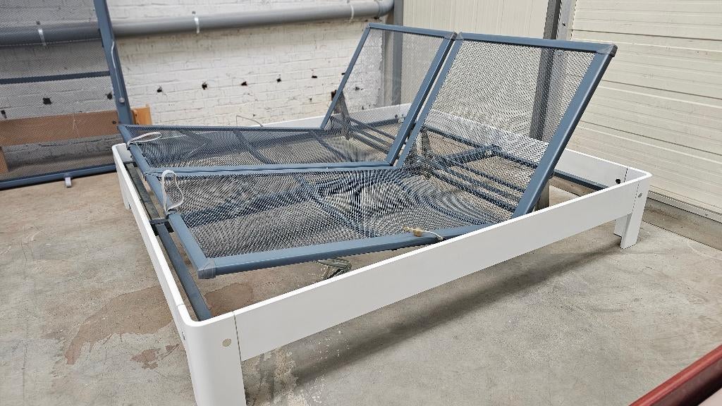 Auping Auronde 180 x 200 cm, wit - verstelbaar, Huis en Inrichting, Ophalen, Auping design, Verstelbaar, Wit