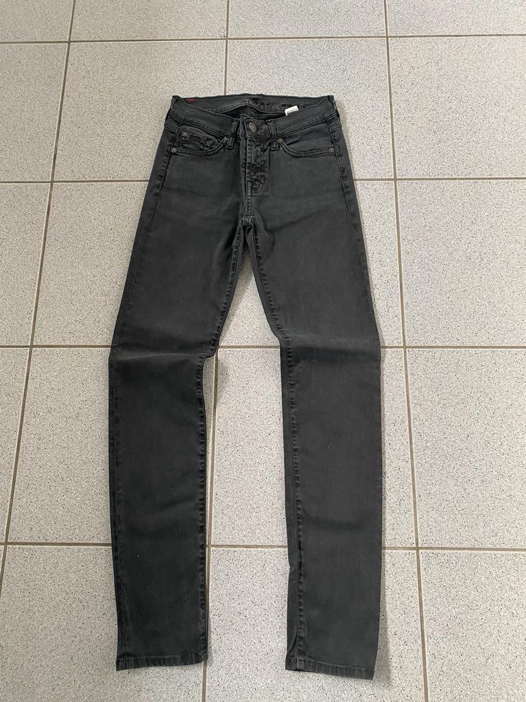 Zwarte broek van 7 for all mankind. Maat 26, Enlèvement ou Envoi, Comme neuf