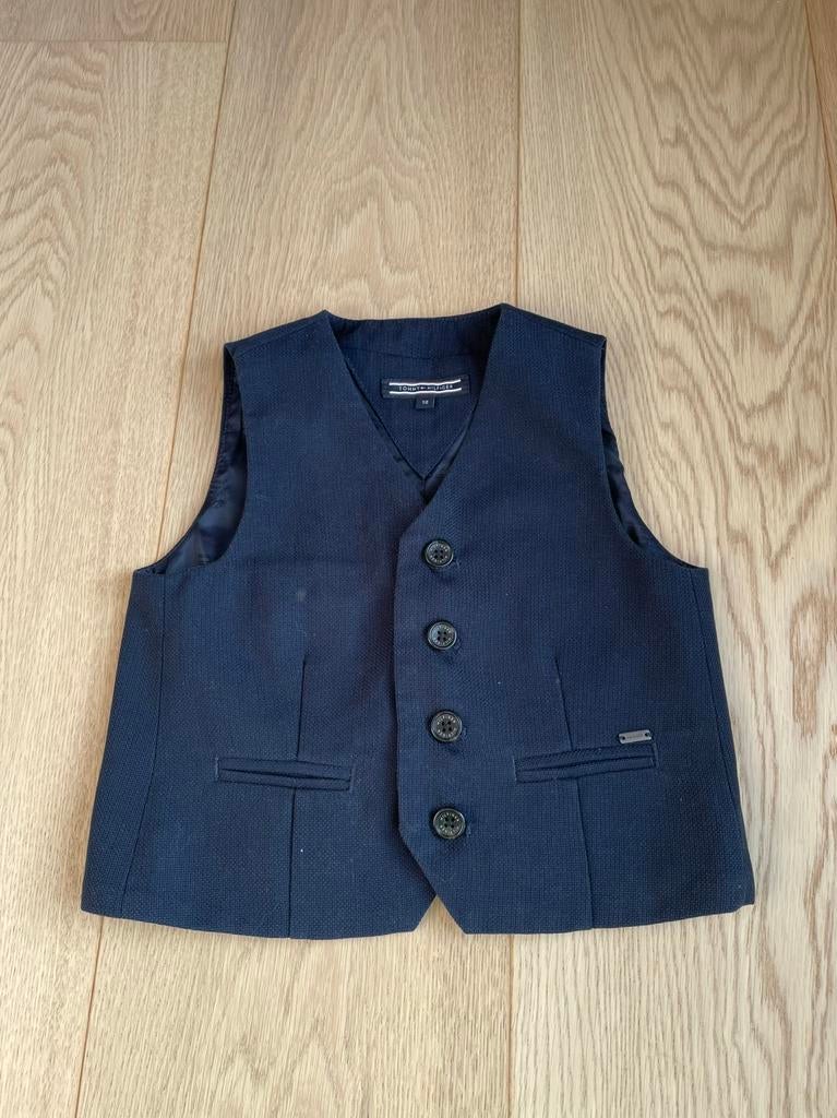 Nieuwe vest Tommy Hilfiger maat 98, Kinderen en Baby's, Kinderkleding | Maat 98, Ophalen of Verzenden, Nieuw, Jongen, Trui of Vest