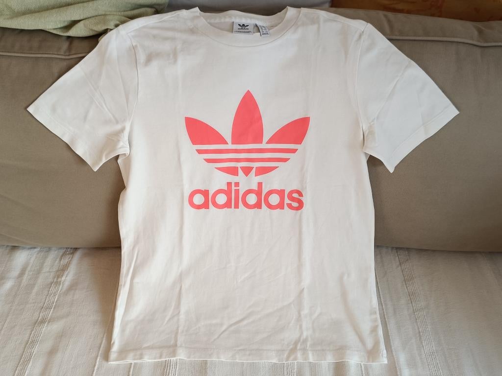 Adidas t-shirt in wit en zalm maat 42, Adidas, Wit, Maat 42/44 (L), Ophalen of Verzenden