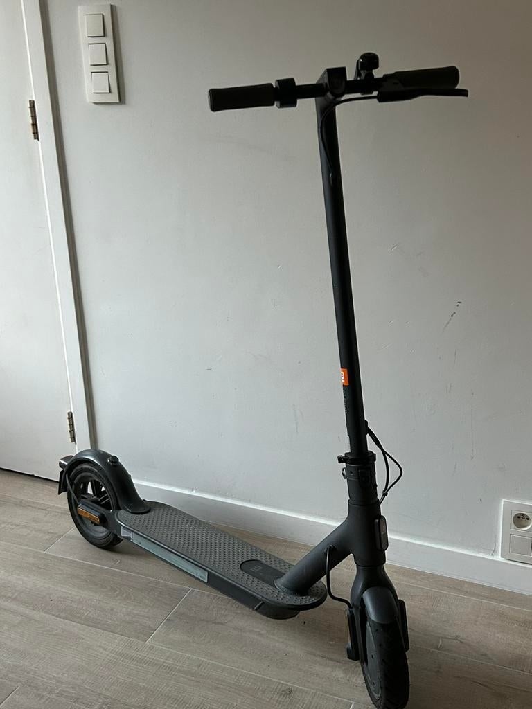 Electrische step Xiaomi Mi Essential, Fietsen en Brommers, Steps, Ophalen, Zo goed als nieuw, Elektrische step (E-scooter), XIAOMI MI
