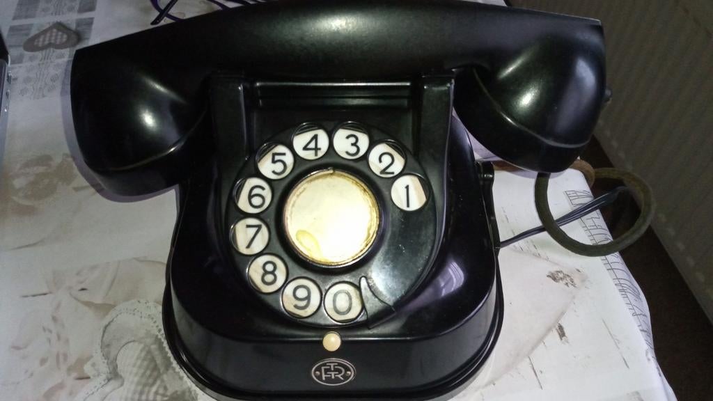 Oude telefoon, Antiek en Kunst, Ophalen