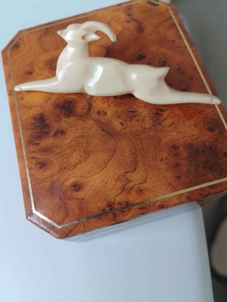 Art deco broche, antilope, model depose, Enlèvement ou Envoi