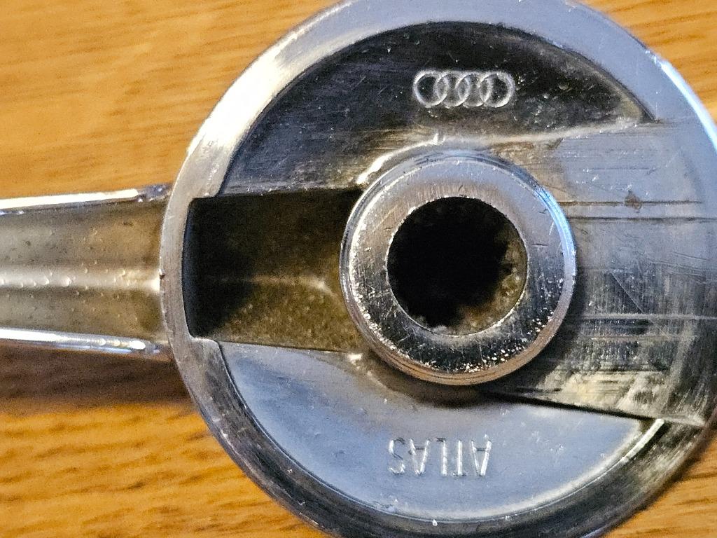 DKW, 2 chromé vensterkrukken (hendels), foto 5