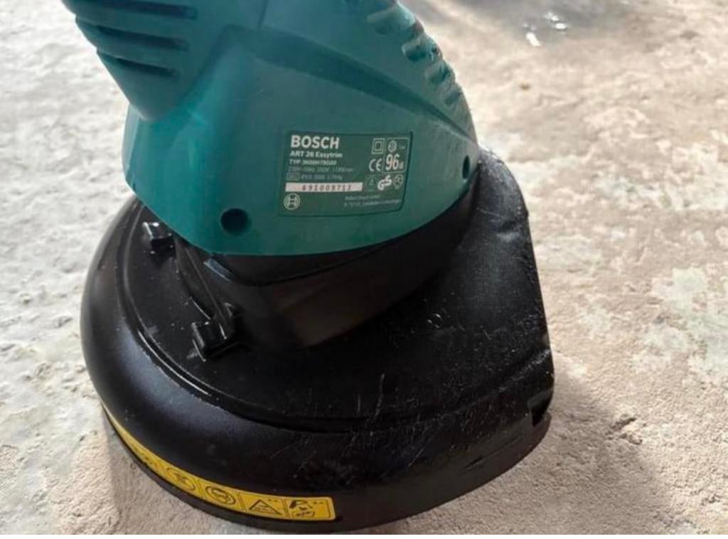 Bosh elektrische kantmaaier, Ophalen, Zo goed als nieuw, 10 tot 30 cm, Elektrisch