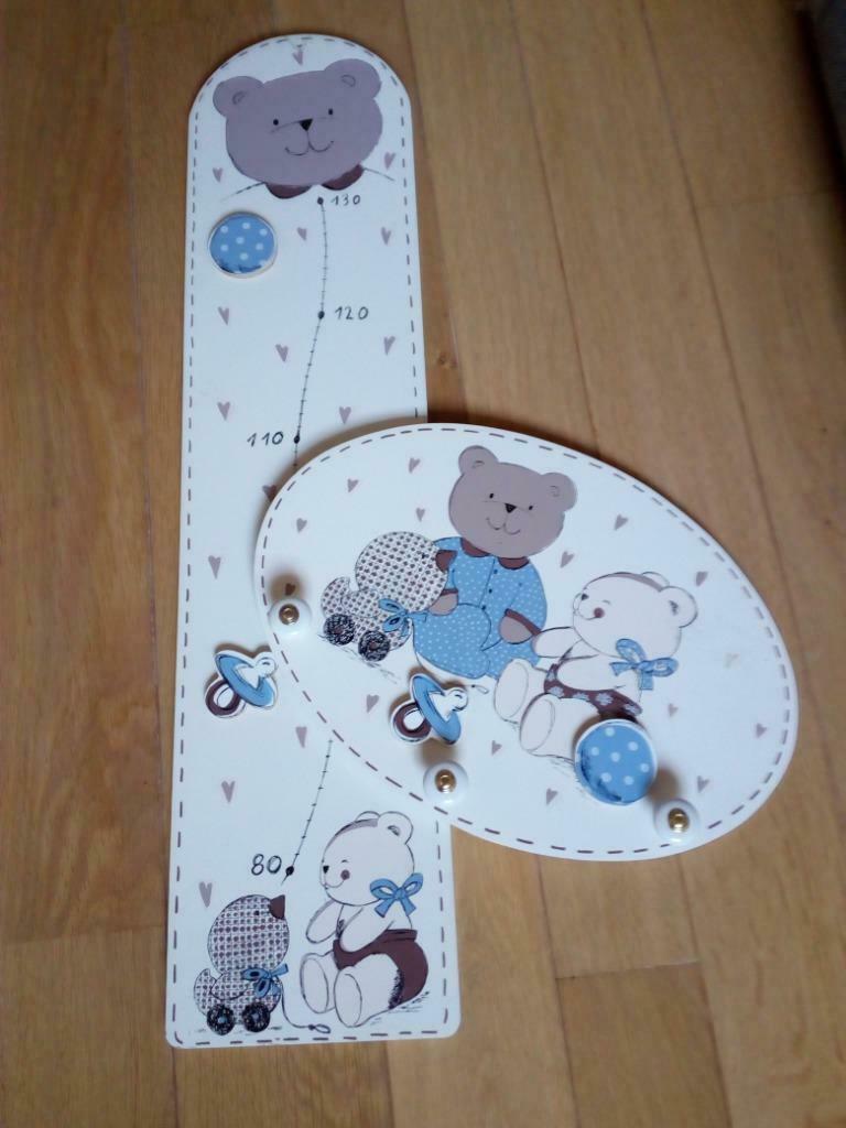 Toise et porte manteau assortis pour bébé, Enlèvement, Comme neuf