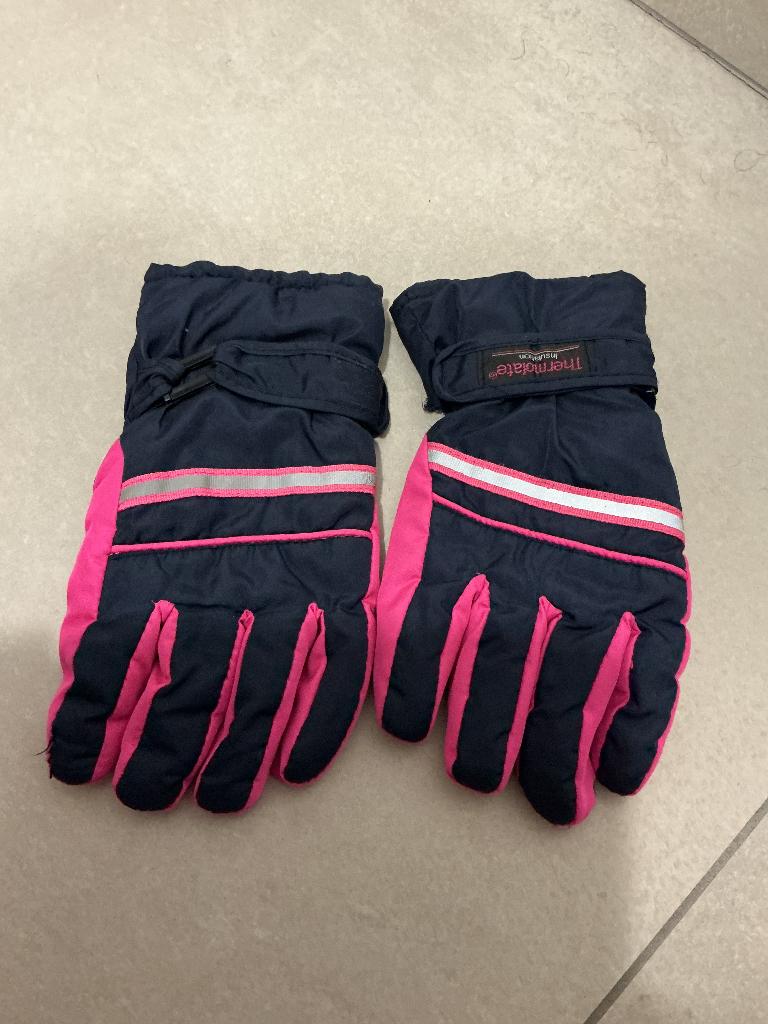 Skihandschoenen kind 6jaar en 8 jaar, Ophalen