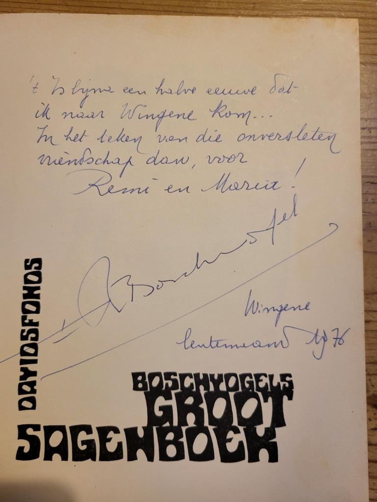 Boschvogels groot sagenboek - gesigneerd + opdracht, Boeken, Ophalen of Verzenden, Gelezen