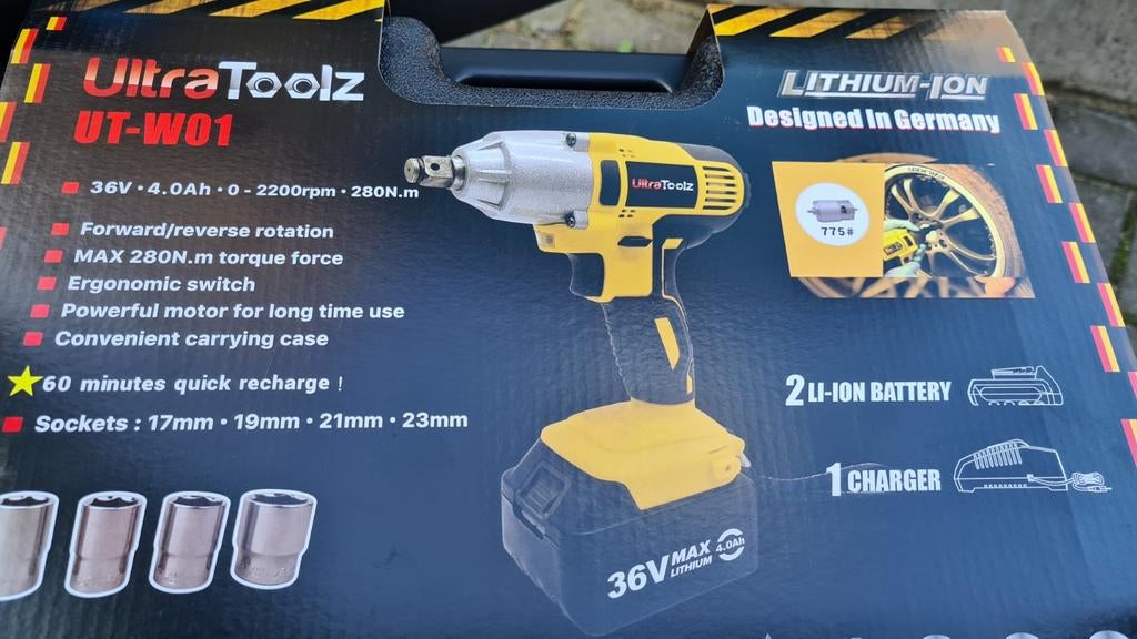 Te koop: slagmoersleutel met 2 accu's.  Nieuw!, Ophalen of Verzenden