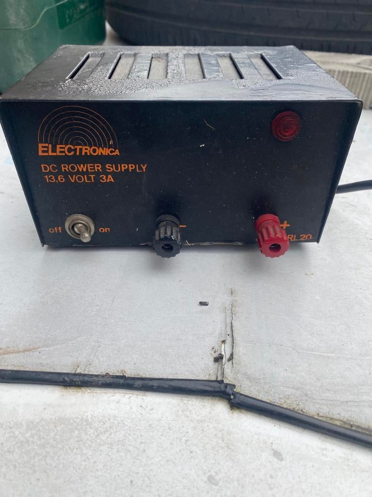 Alimentation radio amateur 12 volts 3 ampères, Ophalen