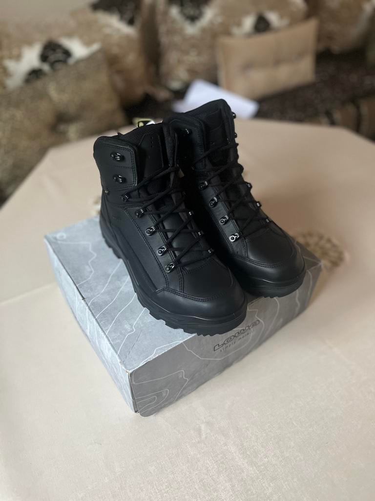 Lowa Renegade GTX Mid TF neuves avec boîte – Taille 44, Zwart, Boots, Nieuw, Ophalen of Verzenden