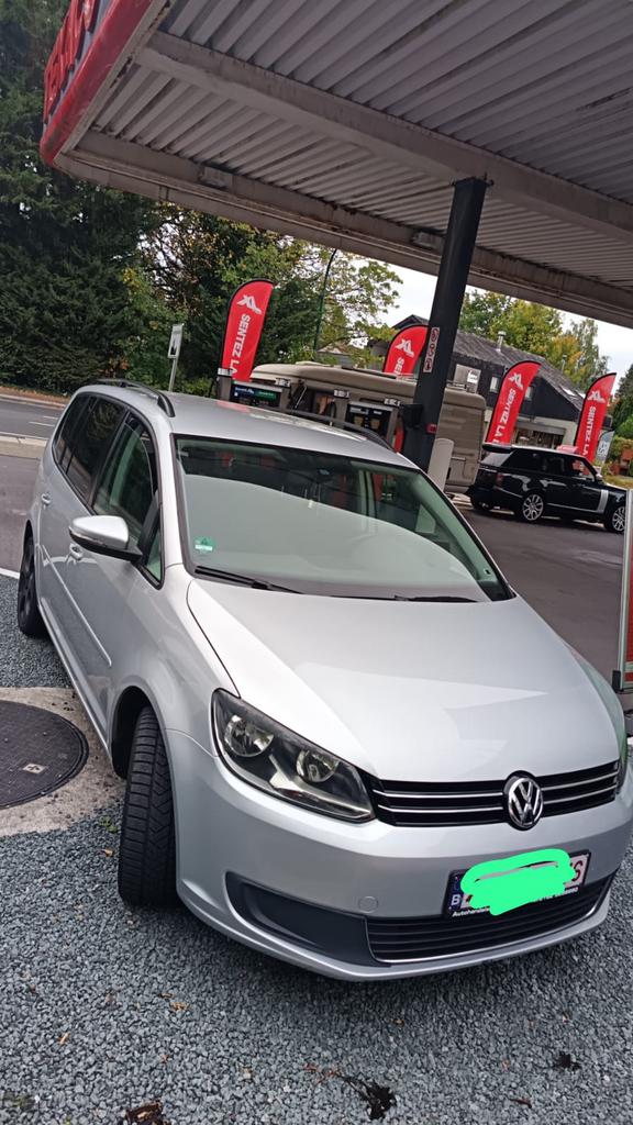 Volkswagen touran 7 place, Auto's, Volkswagen, 4 deurs, Zwart, Overige bekleding, 7 zetels
