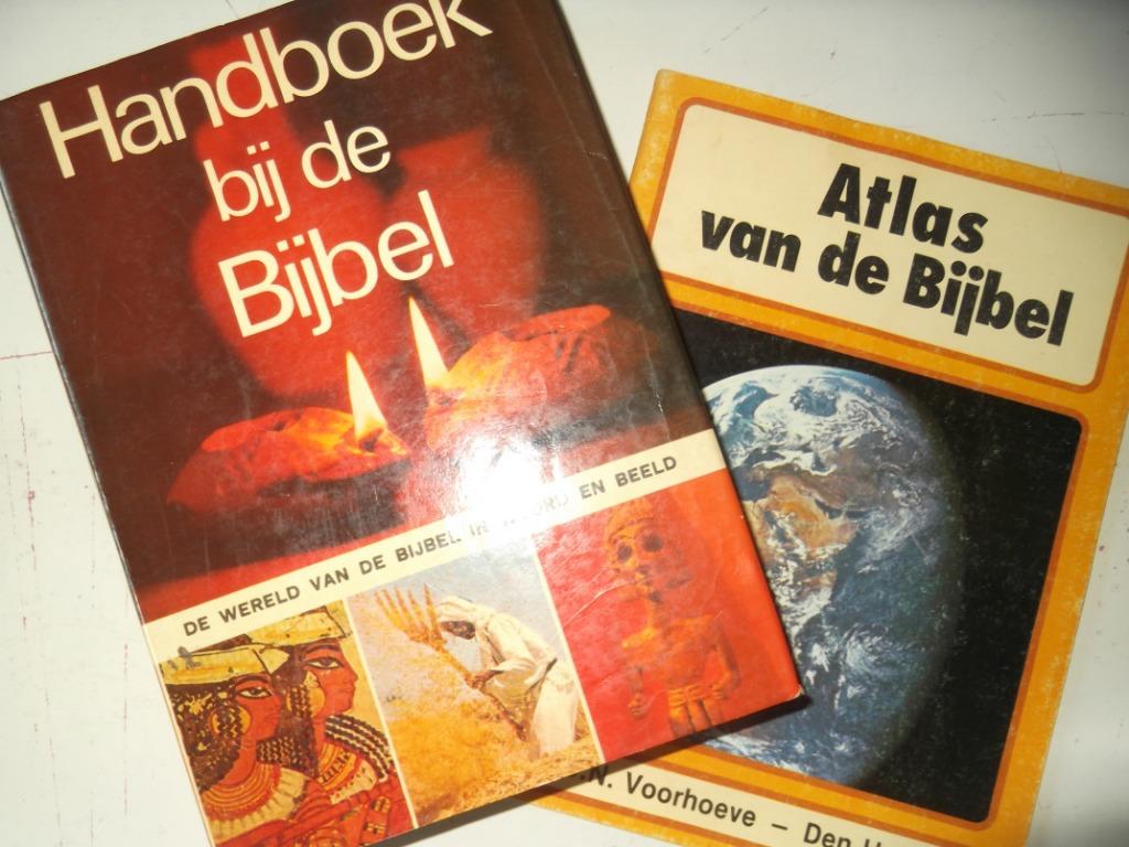Handboek bij de Bijbel + Atlas van de Bijbel, Ophalen of Verzenden, Christendom | Katholiek