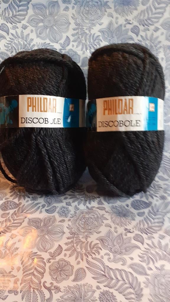 2 pelotes de laine anthracire de 100gr, Enlèvement ou Envoi, Neuf, Aiguille