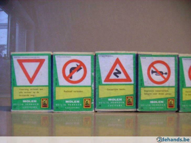 houten luciferdoosjes oude verkeersborden en regels vintage, Ophalen of Verzenden, Nieuw, Luciferdoosjes of -merken