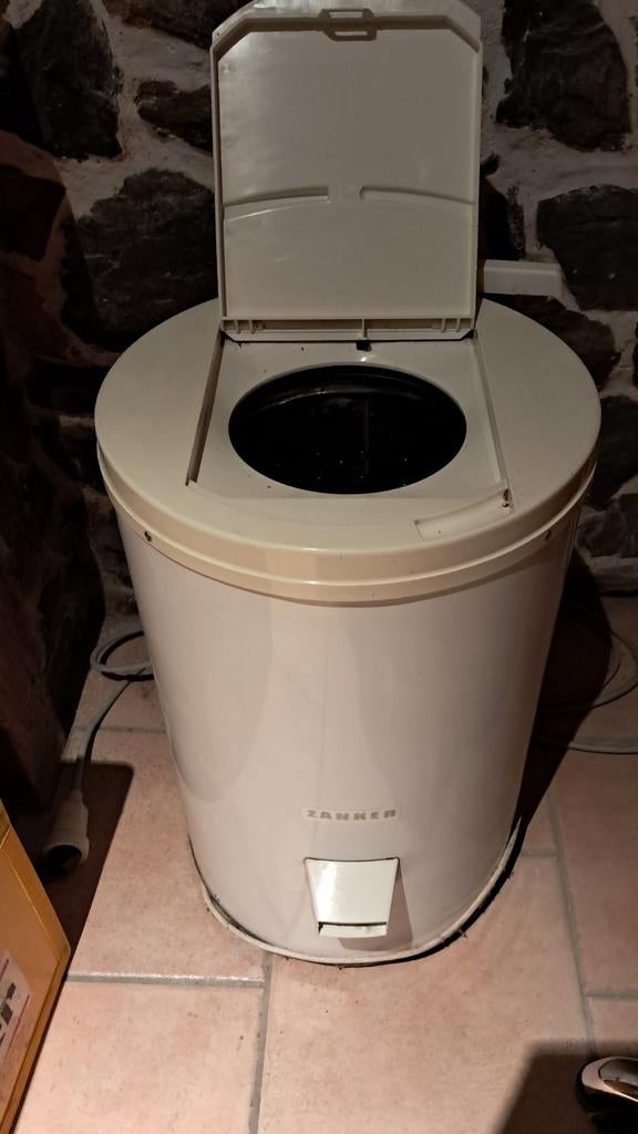 Essoreuse Zanker 4.5 kg peu utilisée, Enlèvement, 1600 tours ou plus