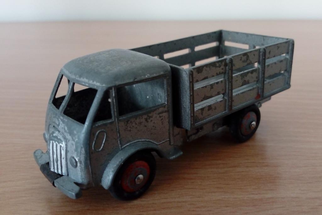 Camion bétaillère Dinky toys, Enlèvement ou Envoi, Utilisé, Dinky Toys