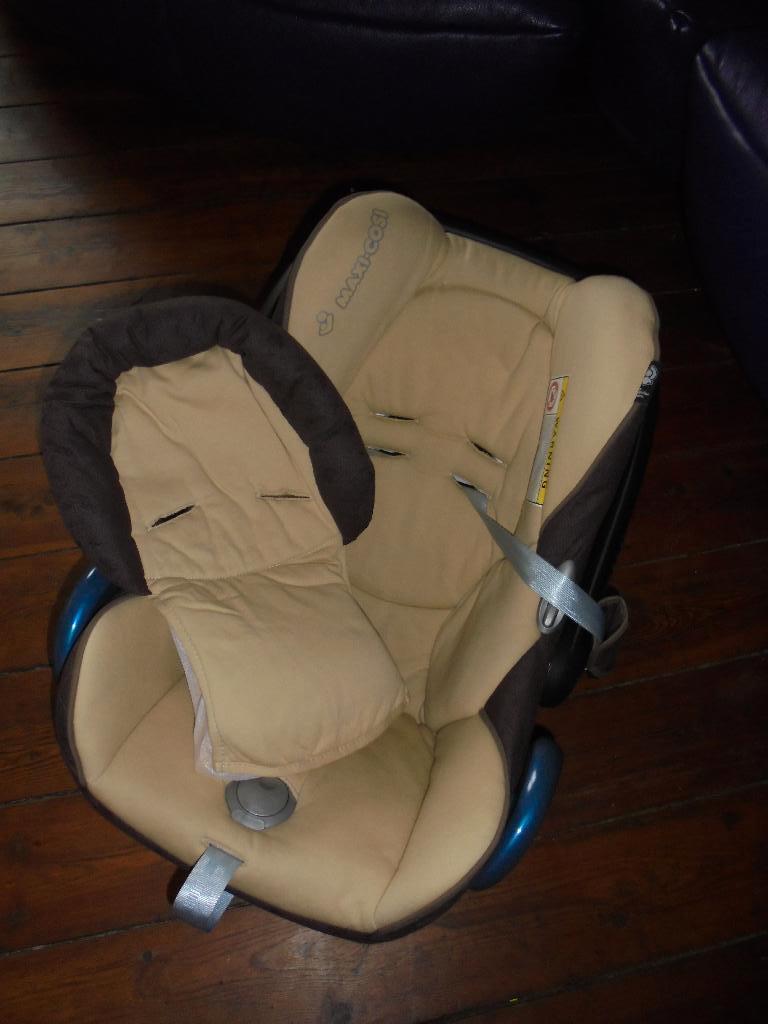 Maxi cosy beige marron (pas d'iso-fix), Ceinture de sécurité, Comme neuf, Enlèvement, 0 à 10 kg