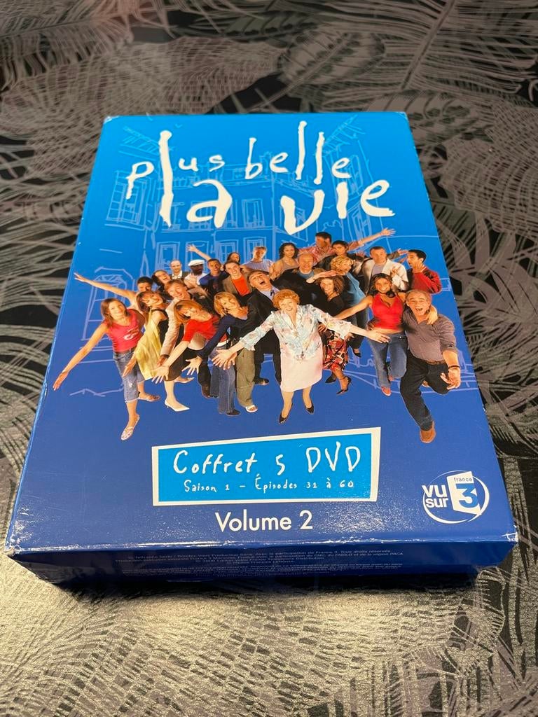 Dvd volume 2 plus belle la vie coffret 5 DVD, Tous les âges, Comme neuf, Autres genres, Coffret