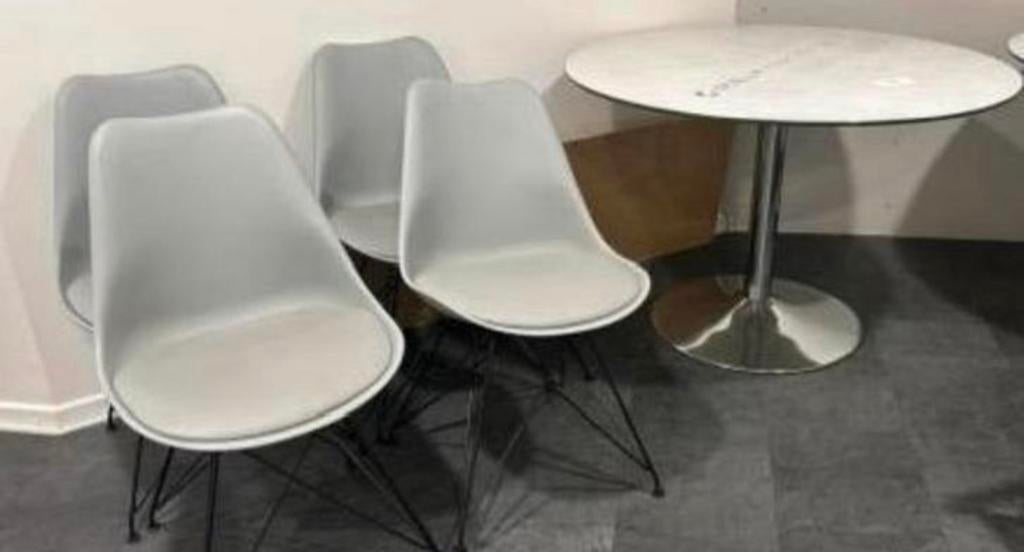 Set glazen tafels Stella Bikes en 4 stoelen, Ophalen, Zo goed als nieuw