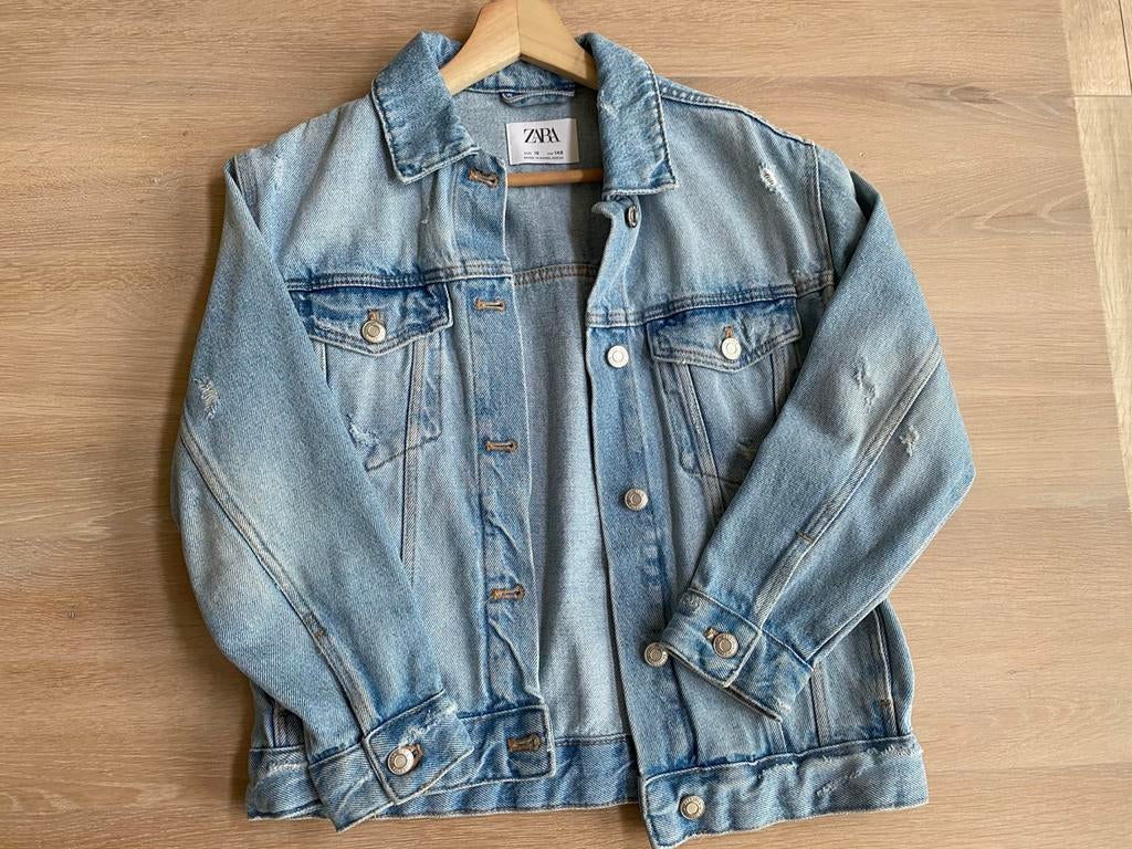 Meisjes jeans vest 10j., Ophalen, Zo goed als nieuw