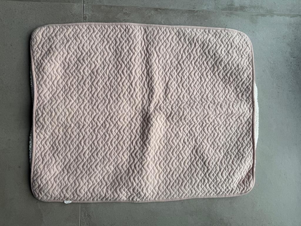 Couverture Bemini rose fourrée, Ophalen of Verzenden, Zo goed als nieuw, 85 tot 100 cm, Deken