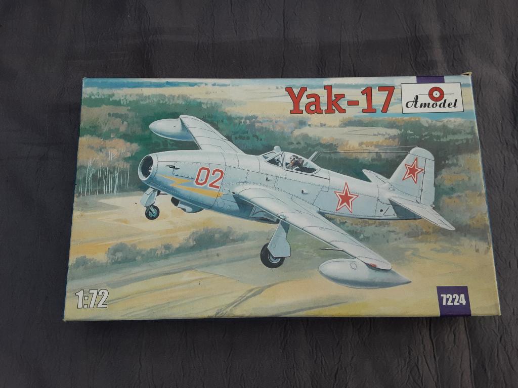 Modelvliegtuig model AMODEL yakovlev YAK-17 1/72 722, Ophalen of Verzenden, Vliegtuig