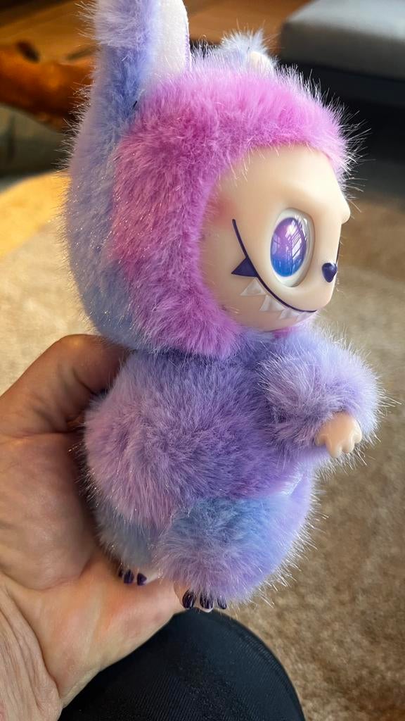 Labubu the monsters-pop mart, Verzamelen, Poppetjes en Figuurtjes, Ophalen, Zo goed als nieuw