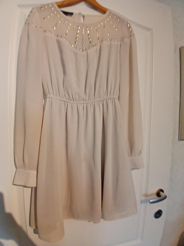 kleedje Astrid Black label XS, Kleding | Dames, Jurken, Ophalen of Verzenden, Gedragen, Beige