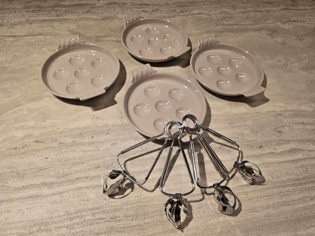 Set voor Escargots (Bordjes & Tangen) - 4 Pers., Huis en Inrichting, Keuken | Servies, Ophalen, Overige materialen, Overige typen