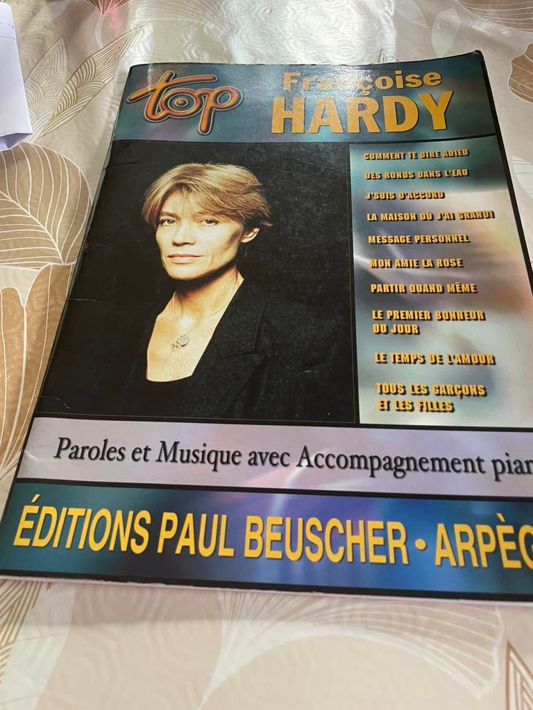 Livre de partition paroles et musique francoise hardy, Ophalen
