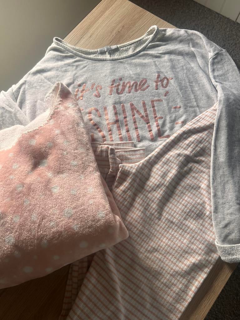 Insua Intimate homewear mt 36: sweater, broek en poncho, Kleding | Dames, Insua, Ophalen of Verzenden, Zo goed als nieuw, Maat 36 (S)