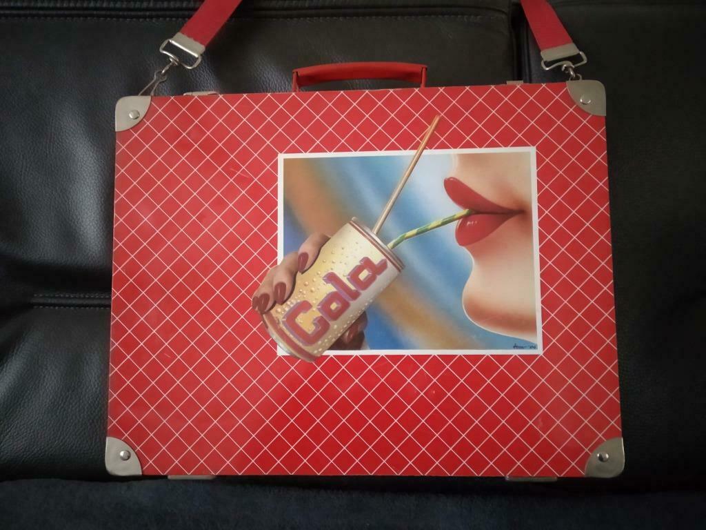Vintage 80's BERMAS Metaal Cola Koffertje Rode Lippen, Ophalen of Verzenden, Gebruikt, Rood, Overige merken