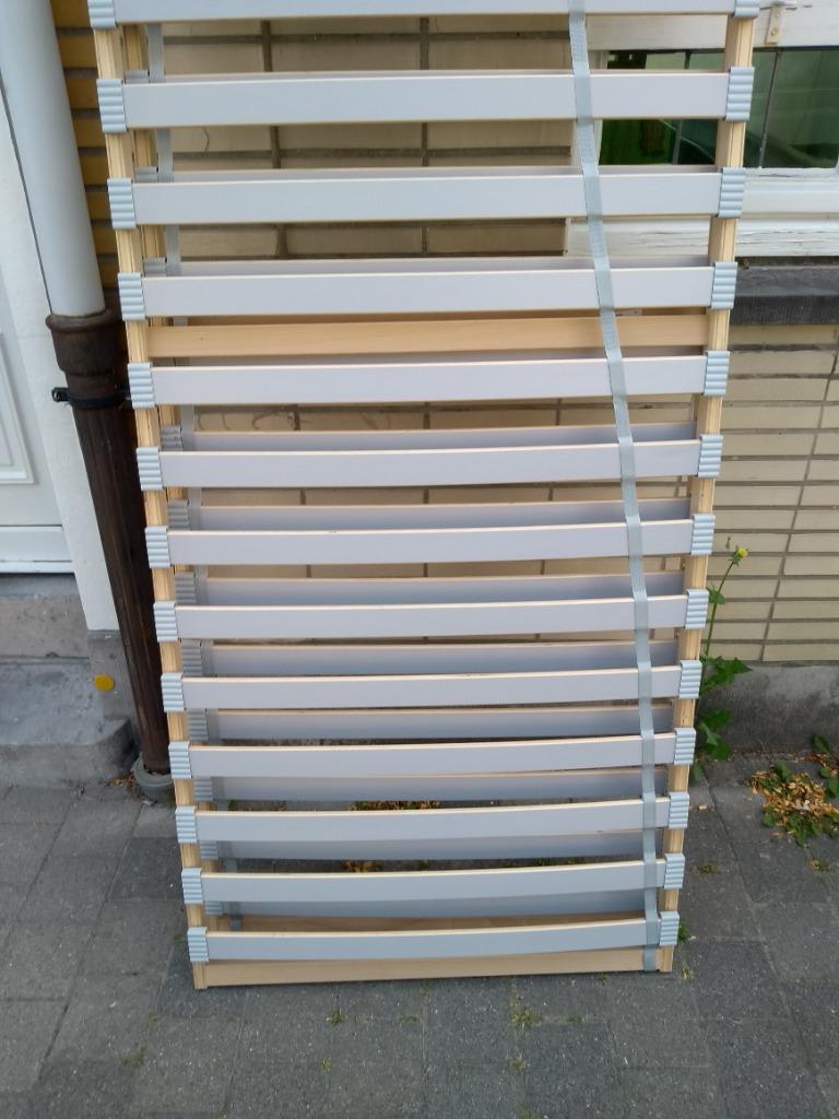 lattebodem - 2 stuks - ikea, Huis en Inrichting, Slaapkamer | Matrassen en Bedbodems, Ophalen, Eenpersoons, Zo goed als nieuw