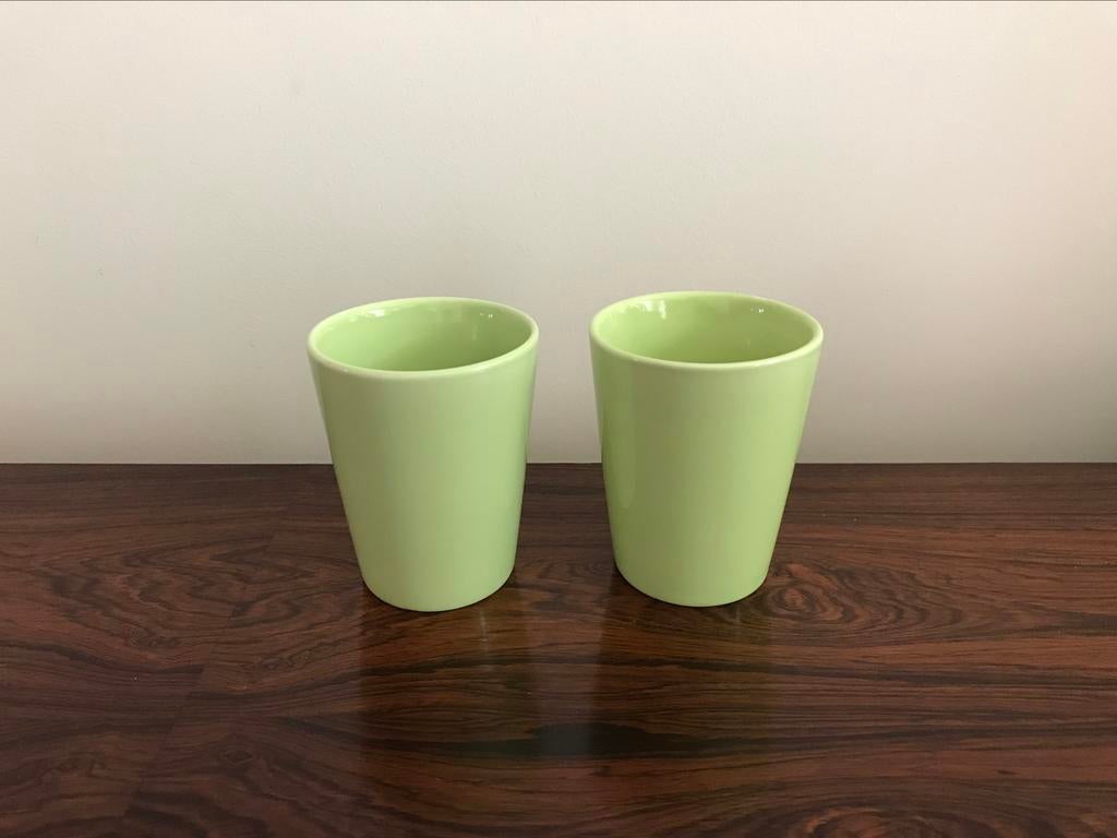 Alpro set van 2 licht groene bekers mokken tassen, Ophalen of Verzenden, Zo goed als nieuw, Keramiek, Kop(pen) en/of Schotel(s)