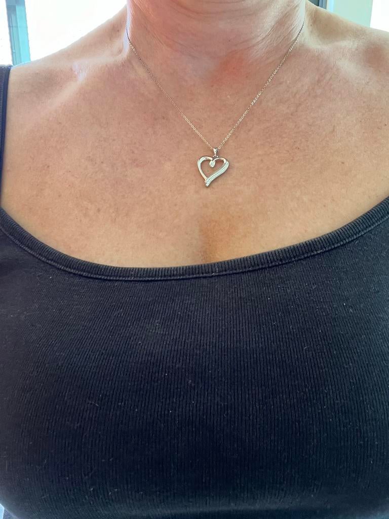 Zilveren ketting met hartje met steentjes in verwerkt, Wit, Nieuw, Ophalen of Verzenden, Hart