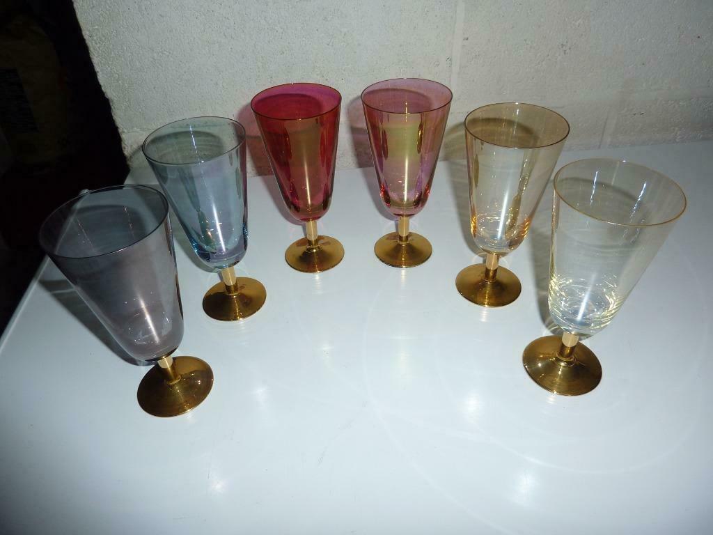 6 flutes à champagne, Enlèvement
