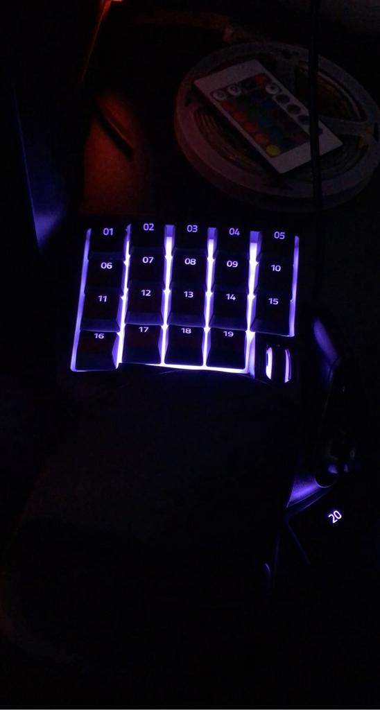 Razer tartarus v2 gaming keypad toetsenbord, Ophalen, Toetsenbord en muis-set, Azerty, Zo goed als nieuw