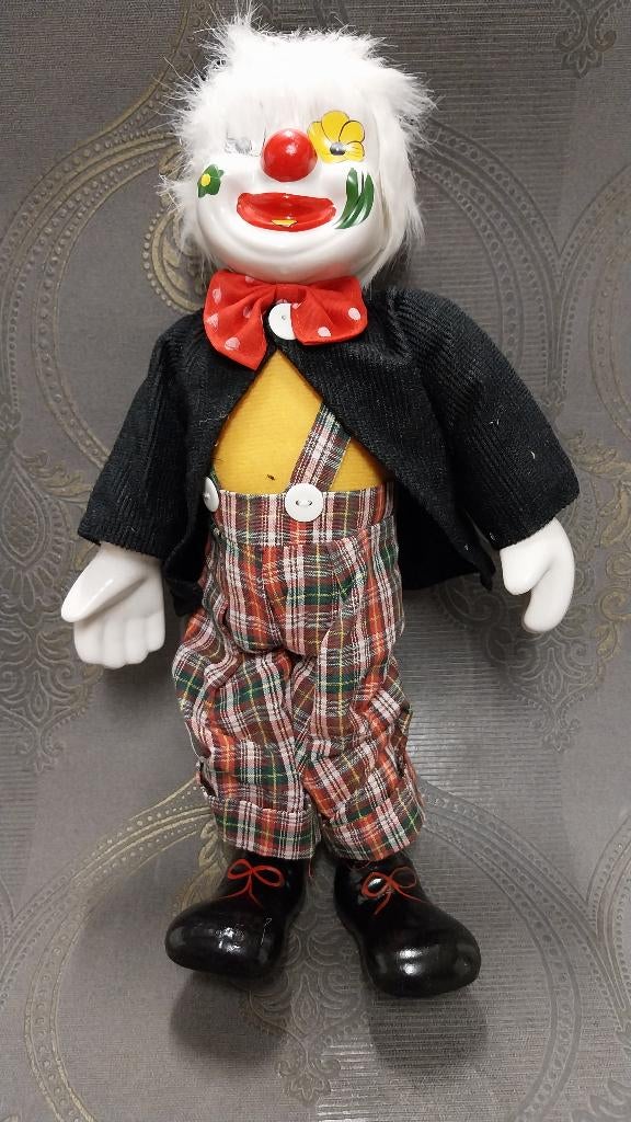 Pop van een clown (porselein), Verzamelen, Poppen, Ophalen of Verzenden, Gebruikt, Pop