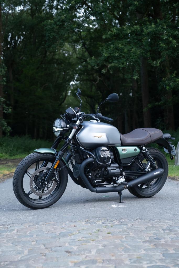 Moto Guzzi V7 850, Particulier