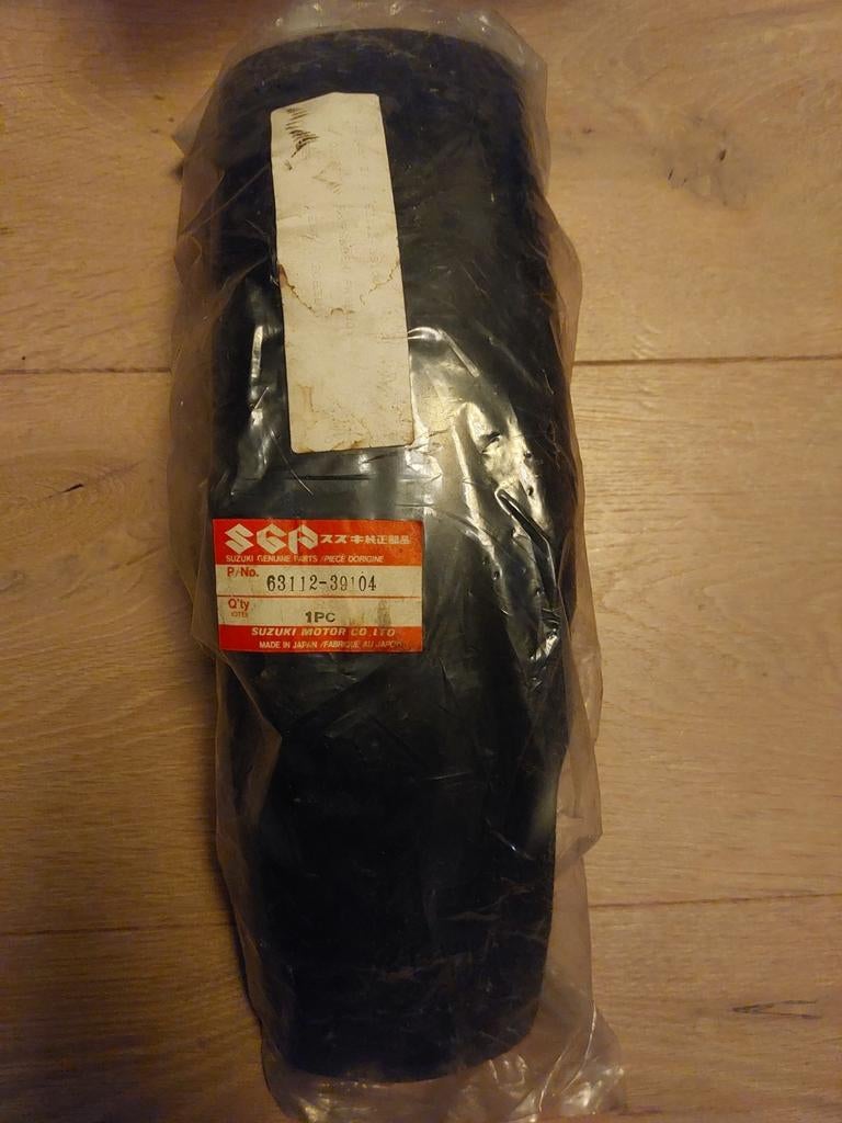 Garde-boue Suzuki GP100 63112-39104, Motos, Enlèvement ou Envoi