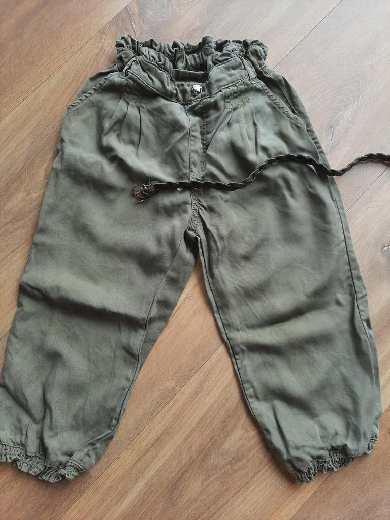 Pofbroekje, maat 98., Kinderen en Baby's, Kinderkleding | Maat 98, Ophalen of Verzenden, Zo goed als nieuw, Mayoral, Broek