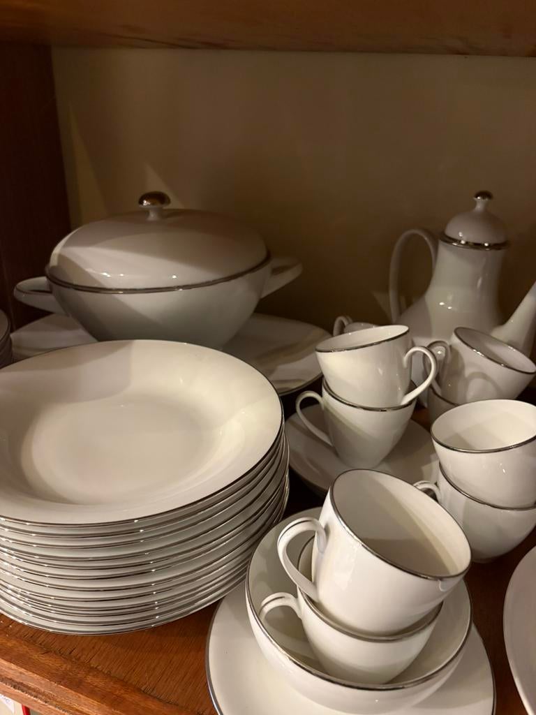 BAVARIA vintage tijdloos servies wit met zilver rand, Enlèvement
