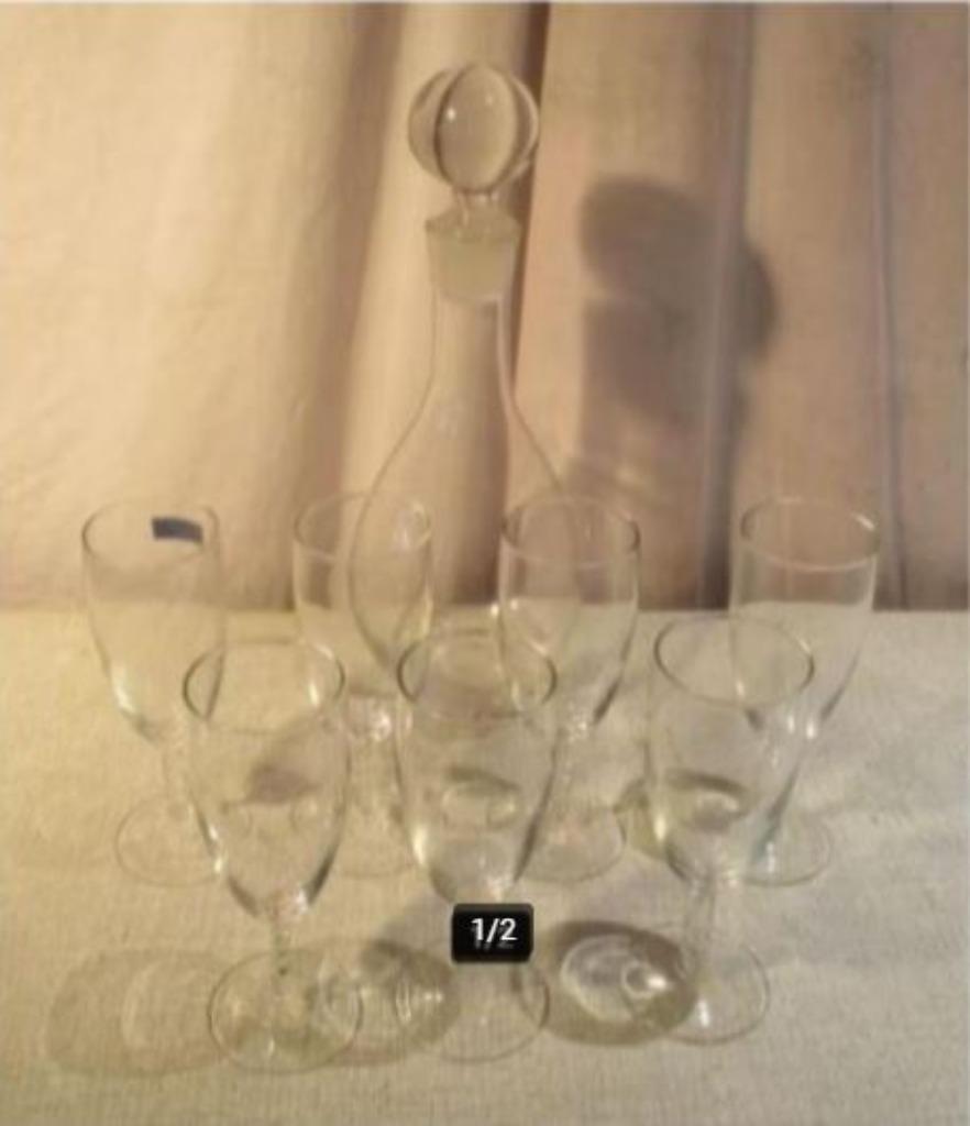 Belle carafe à vin en verre avec 7 verres assortis, Enlèvement ou Envoi, Comme neuf, Verre, Verre ou Verres