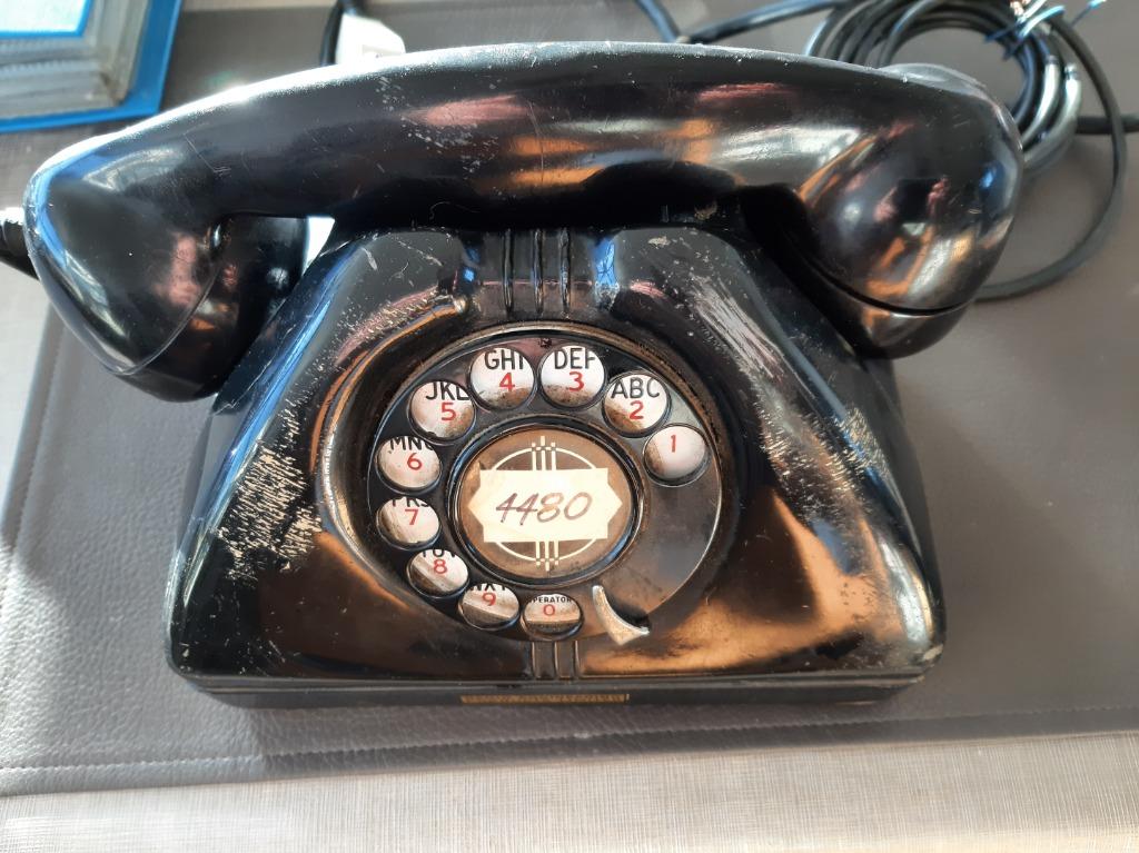 Telefoon Wereldoorlog 2, Ophalen, Gebruikt, Met draaischijf