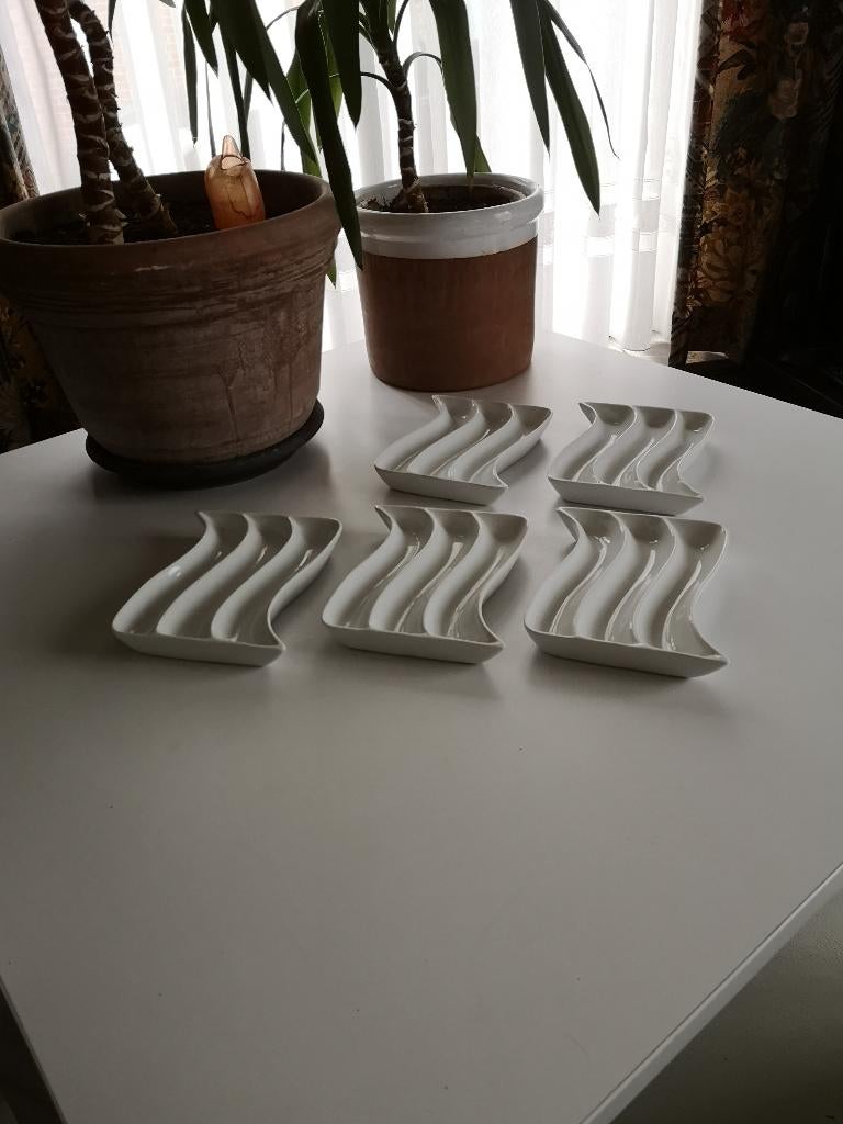 Aperitief schaal,olijven-nootjes .... 3 €/stuk, Enlèvement ou Envoi, Porcelaine