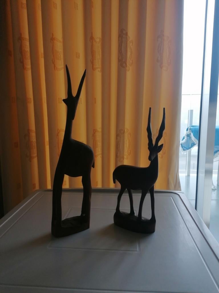 2 houten beeldjes, Antiek en Kunst, Kunst | Beelden en Houtsnijwerken, Ophalen