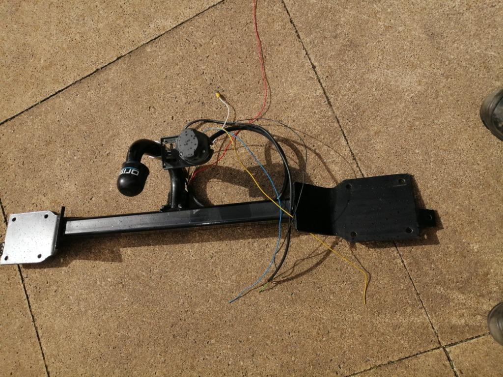 Z.G.A.N  trekhaak voor MAZDA MX-3  type EC  1991/1998, Auto-onderdelen, Ophalen of Verzenden, Nieuw