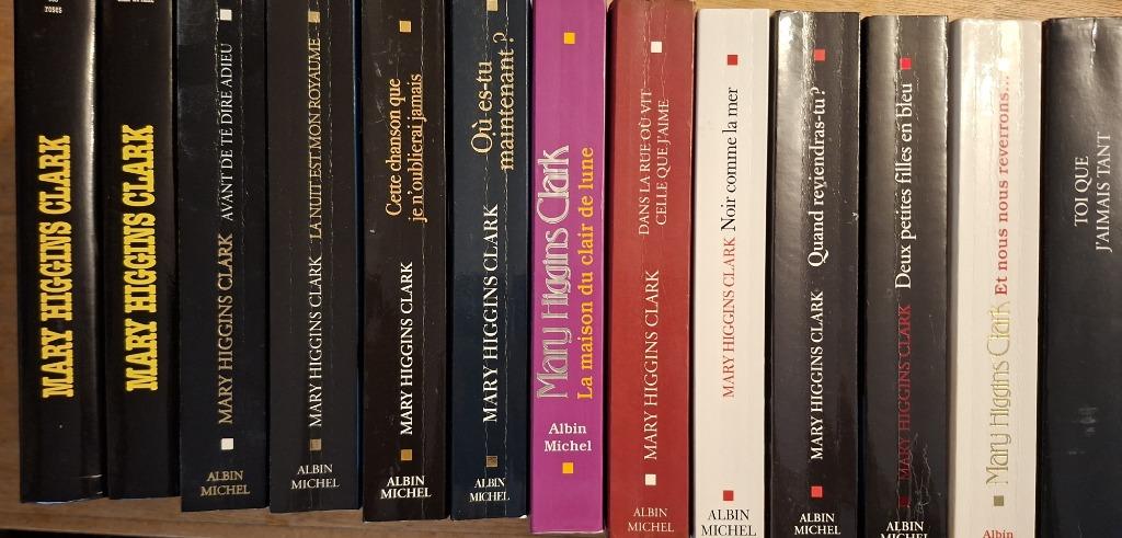 Mary Higgins Clark 13 albums, Livres, Envoi, Comme neuf, Mary Higgins Clark